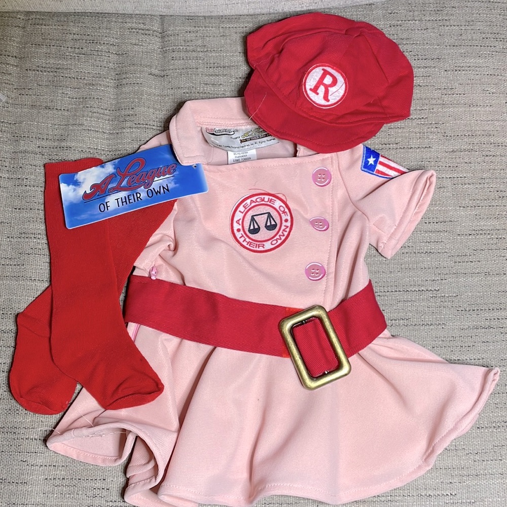 ⚾️ a league of their own baby costume. Size 6-9m
